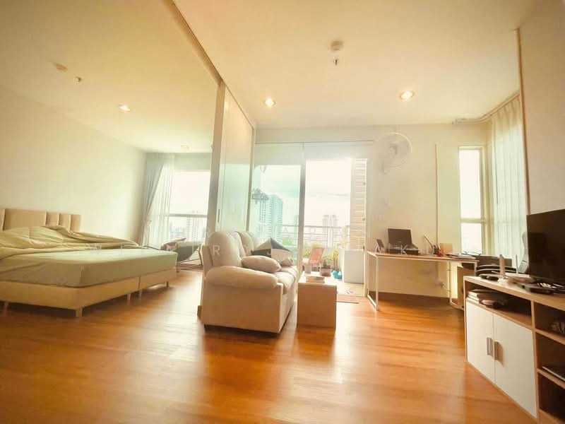 The Light House Sathorn–Chareonnakorn, Bangkok, Chareonnakorn Road, Khlong Ton Sai, Khlong San, Bangkok, 1 Bedroom, 48 sqm, Condo For Sale, by Prapapan Wilairojvorakul, 500263500 - DDproperty.com