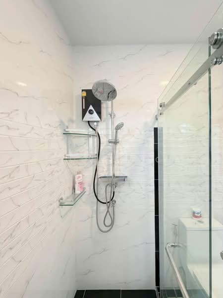 3-BR House, Chon Buri (Pattaya), Poong, Bang Lamung (Pattaya), Chon Buri (Pattaya), 3 Bedrooms, 263 sqm, Single Detached House For Sale, by Boonyanuch Unna, 500263512 - DDproperty.com