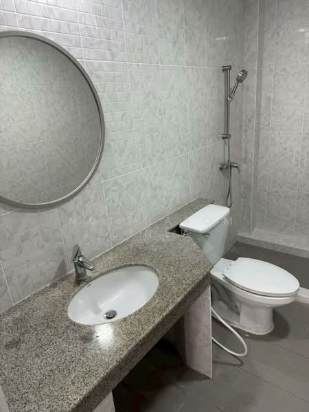 Aree Samphan Park, Bangkok, Samsen Nai, Phaya Thai, Bangkok, 2 Bedrooms, 100 sqm, Condo For Sale, by Nuttharom Linla, 500263526 - DDproperty.com