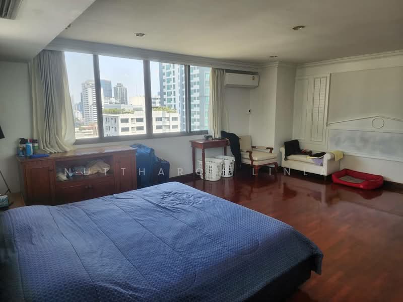 D.S. Tower 1 Sukhumvit 33, Bangkok, Soi Phrom Chit, Khlong Tan Nua, Watthana, Bangkok, 3 Bedrooms, 249 sqm, Condo For Sale, by Nuttharom Linla, 500263530 - DDproperty.com