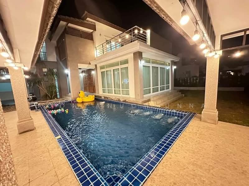 For Sale - 4-BR Villa, Chon Buri (Pattaya)
