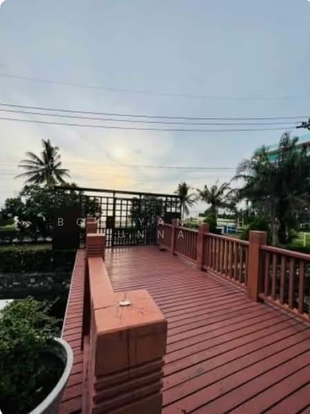 For Sale - 4-BR Villa, Chon Buri (Pattaya)