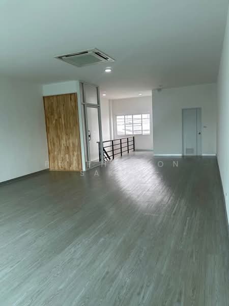 undefined, Bangkok, Si Khan, Don Mueang, Bangkok, 2 Bedrooms, 196 sqm, Townhouse For Sale, by Sanick Sawaisanyakorn, 500263588 - DDproperty.com
