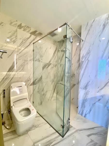 Noble Ploenchit, Bangkok, 1035 Ploenchit  Road, Lumphini, Pathum Wan, Bangkok, 1 Bedroom, 61 sqm, Condo For Sale, by Nuttharom Linla, 500263612 - DDproperty.com