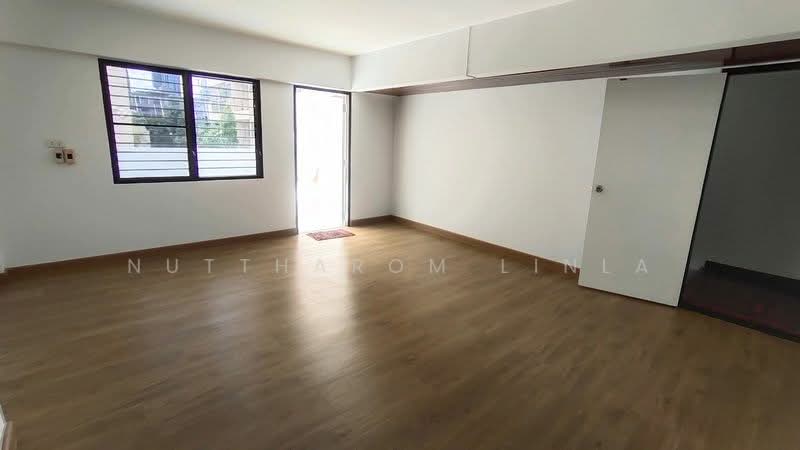 3-BR Townhouse, Bangkok, Khlong Tan Nua, Watthana, Bangkok, 3 Bedrooms, 204 sqm, Townhouse For Sale, by Nuttharom Linla, 500263631 - DDproperty.com