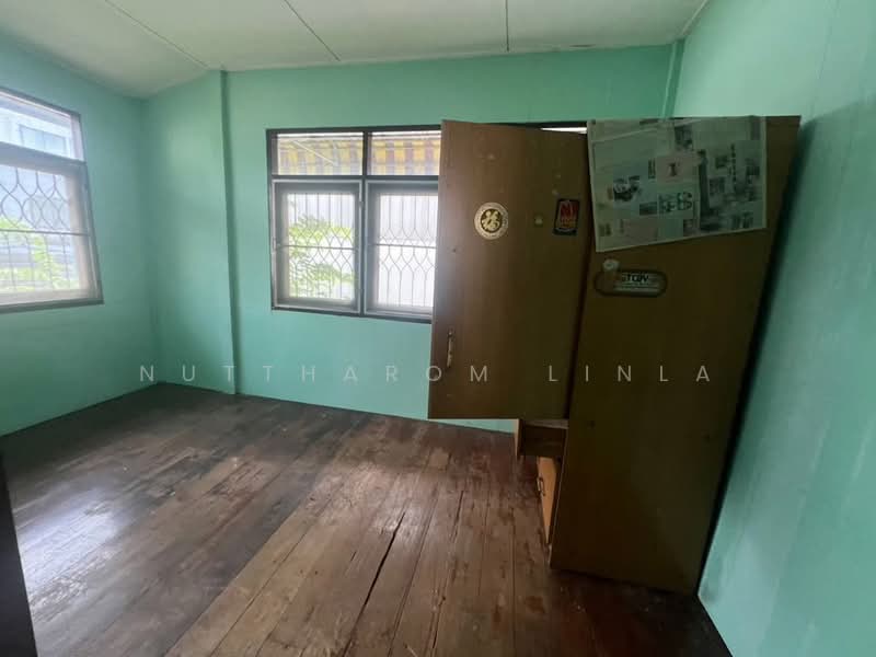 3-BR House, Bangkok, Samsen Nok, Huai Khwang, Bangkok, 3 Bedrooms, 150 sqm, Single Detached House For Sale, by Nuttharom Linla, 500263686 - DDproperty.com