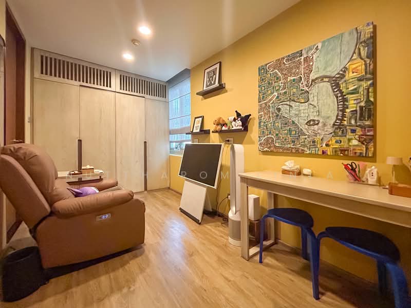 Ficus Lane, Bangkok, Soi Sukhumvit 44/1, Phra Kanong, Khlong Toei, Bangkok, 4 Bedrooms, 472 sqm, Condo For Sale, by Nuttharom Linla, 500263697 - DDproperty.com