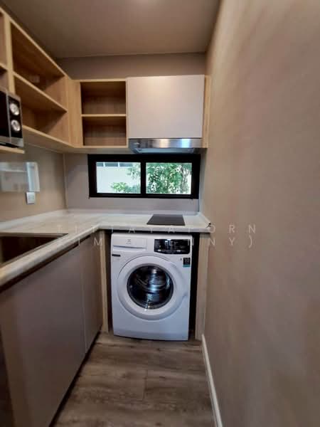 Atmoz Ratchada-Huaikwang, Bangkok, Saha Kan Pramun Alley, Wang Thonglang, Wang Thonglang, Bangkok, 2 Bedrooms, 35 sqm, Condo For Rent, by Tittayaporn Kim (Jenny), 500263701 - DDproperty.com