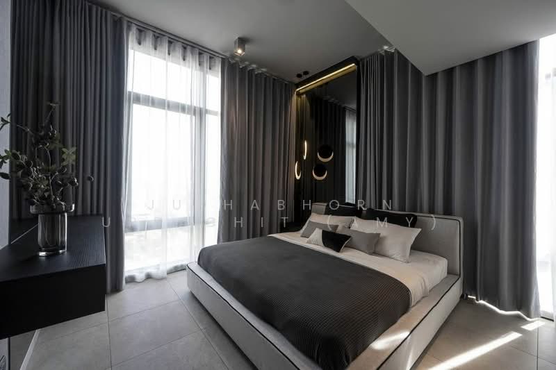 The Lofts Asoke, Bangkok, Sukhumvit 21 Road, Khlongtoei Nua, Watthana, Bangkok, 2 Bedrooms, 75 sqm, Condo For Sale, by Juthabhorn Uppachit (Amy), 500263709 - DDproperty.com