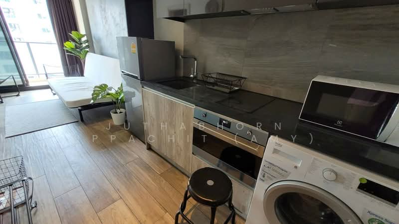 The Lofts Asoke, Bangkok, Sukhumvit 21 Road, Khlongtoei Nua, Watthana, Bangkok, 1 Bedroom, 35 sqm, Condo For Rent, by Juthabhorn Uppachit (Amy), 500263713 - DDproperty.com
