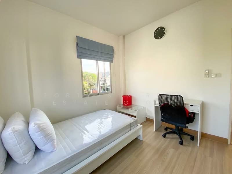 Neighborhome Watcharaphon, Bangkok, Sukhaphiban 5, Sam Wa Tawan Ok, Khlong Sam Wa, Bangkok, 4 Bedrooms, 150 sqm, Single Detached House For Rent, by Forty-Six Real Estate Group, 500263718 - DDproperty.com