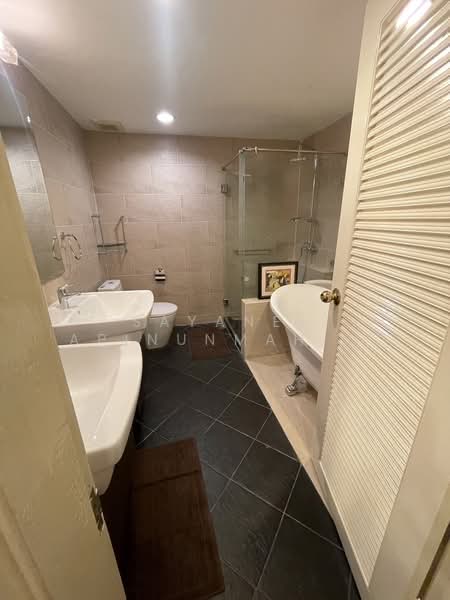Sathorn Park Place, Bangkok, 27 Sathorn, Thung Maha Mek, Sathon, Bangkok, 2 Bedrooms, 236 sqm, Condo For Rent, by Sayanee Apinunmahakun, 500263734 - DDproperty.com