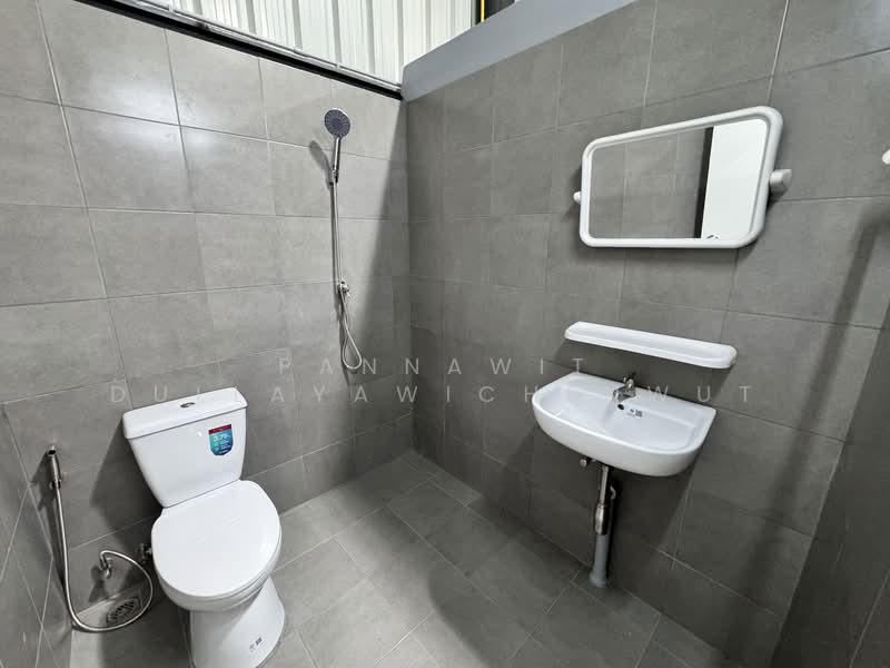 Warehouse, office, and central kitchen for rent, 272 sq.m., Min Buri Bangkok (Code: JKP369, Bangkok, Min Buri, Min Buri, Bangkok, , 272 sqm, Warehouse/Factory For Rent, by Pannawit Dullayawichenwut, 500263739 - DDproperty.com