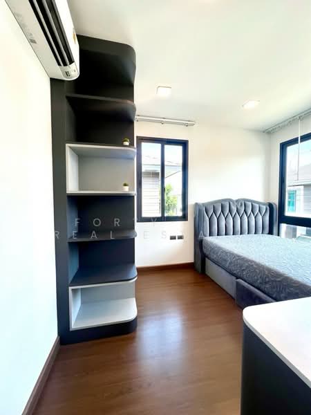 Grand Britania Bangna KM.12, Samut Prakan, 64 Soi 5, Bangphli Yai, Bang Plee, Samut Prakan, 4 Bedrooms, 255 sqm, Single Detached House For Rent, by Forty-Six Real Estate Group, 500263769 - DDproperty.com