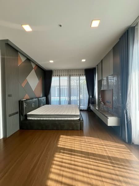 Grand Britania Bangna KM.12, Samut Prakan, 64 Soi 5, Bangphli Yai, Bang Plee, Samut Prakan, 4 Bedrooms, 255 sqm, Single Detached House For Rent, by Forty-Six Real Estate Group, 500263769 - DDproperty.com