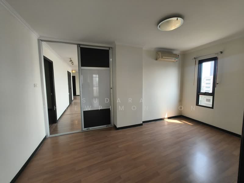 Lumpini Place Narathiwas 24, Bangkok, Sathu Pradit 19 Alley 3, Chong Nonsi, Yan Nawa, Bangkok, 3 Bedrooms, 128 sqm, Condo For Sale, by Sudarat Chiewpimonphon, 500263787 - DDproperty.com