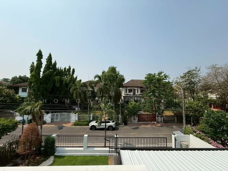 Ladawan Pinklao-Borommaratchachonnani, Bangkok, Borommaratchachonnani Road, Sala Thammasop, Thawi Watthana, Bangkok, 4 Bedrooms, 350 sqm, Single Detached House For Sale, by Sumit Thongpahusatcha, 500263846 - DDproperty.com