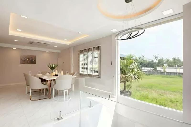 3-BR House, Bangkok, Din Daeng, Din Daeng, Bangkok, 3 Bedrooms, 300 sqm, Single Detached House For Rent, by Boonraksa Sopak, 500263860 - DDproperty.com