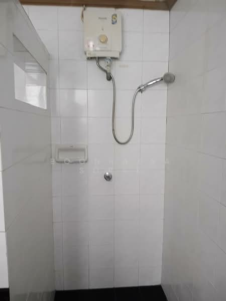 5-BR Townhouse, Bangkok, Khlong Tan Nua, Watthana, Bangkok, 5 Bedrooms, 448 sqm, Townhouse For Rent, by Boonraksa Sopak, 500263900 - DDproperty.com