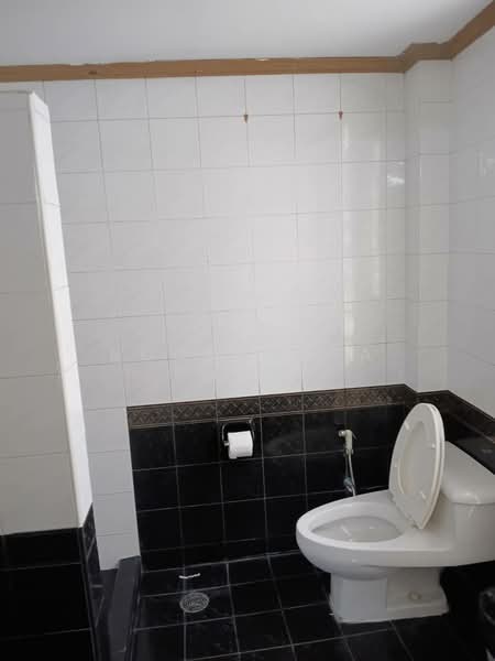 5-BR Townhouse, Bangkok, Khlong Tan Nua, Watthana, Bangkok, 5 Bedrooms, 448 sqm, Townhouse For Rent, by Boonraksa Sopak, 500263900 - DDproperty.com