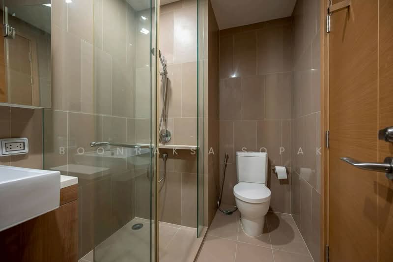 Prive by Sansiri, Bangkok, 68 Soi Ruamrudee, Wireless Road, Lumphini, Pathum Wan, Bangkok, 3 Bedrooms, 178 sqm, Condo For Rent, by Boonraksa Sopak, 500263971 - DDproperty.com