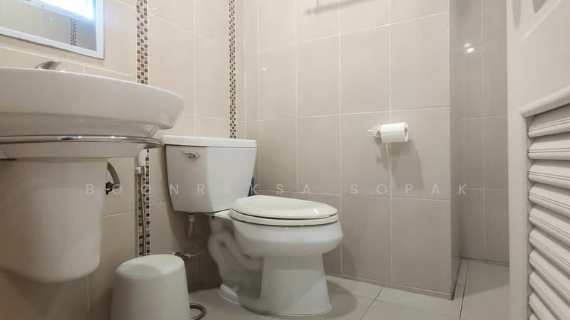 The Maple Sathon-Narathiwat, Bangkok, Narathiwatratchanakharin, Thung Wat Don, Sathon, Bangkok, 2 Bedrooms, 60 sqm, Condo For Rent, by Boonraksa Sopak, 500264003 - DDproperty.com