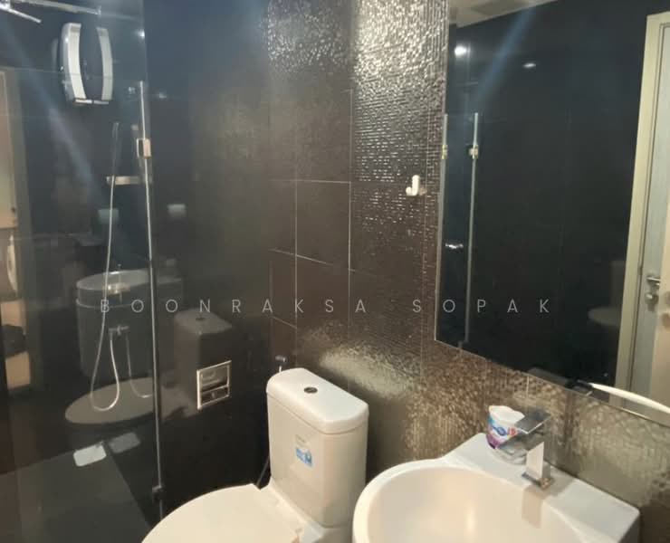 Rhythm Sukhumvit 36-38, Bangkok, 55 Soi Sukhumvit 36, Sukhumvit Road, Phra Kanong, Khlong Toei, Bangkok, 2 Bedrooms, 55 sqm, Condo For Rent, by Boonraksa Sopak, 500264005 - DDproperty.com