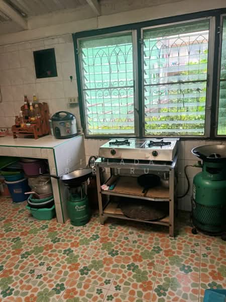 ตึกแถว 3 ชั้น ติดถนนใหญ่เทิดราชันย์, Bangkok, Si Khan, Don Mueang, Bangkok, , 120 sqm, Shophouse For Sale, by Pimlada Lertritrungmanee, 500264024 - DDproperty.com