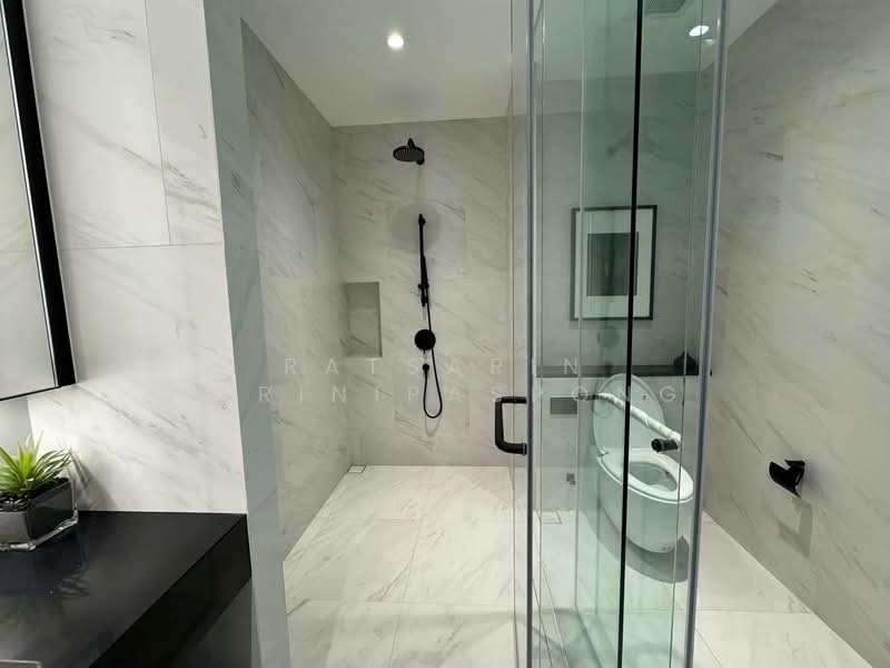 Tait Sathorn 12, Bangkok, Soi Sathorn 12, Sathorn Road, Silom, Bang Rak, Bangkok, 2 Bedrooms, 105 sqm, Condo For Rent, by Ratsarin Sirinipaspong, 500264036 - DDproperty.com