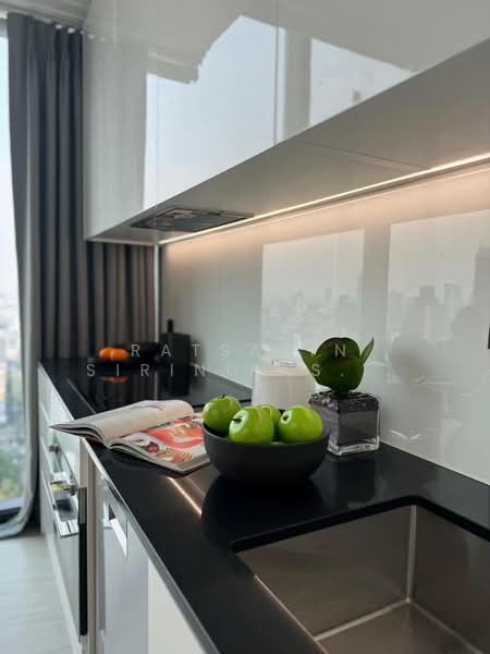 Tait Sathorn 12, Bangkok, Soi Sathorn 12, Sathorn Road, Silom, Bang Rak, Bangkok, 2 Bedrooms, 105 sqm, Condo For Rent, by Ratsarin Sirinipaspong, 500264036 - DDproperty.com
