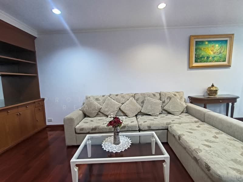 Baan Suanpetch, Bangkok, 18 Soi Sukhumvit 39, Khlong Tan Nua, Watthana, Bangkok, 2 Bedrooms, 135 sqm, Condo For Rent, by PROPERTYSIGHTS REAL ESTATE, 500264054 - DDproperty.com
