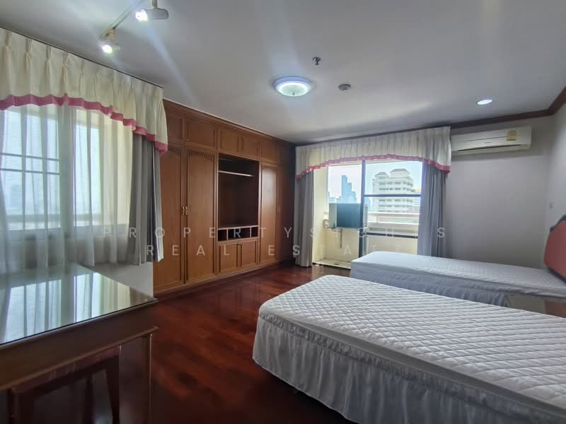 Baan Suanpetch, Bangkok, 18 Soi Sukhumvit 39, Khlong Tan Nua, Watthana, Bangkok, 2 Bedrooms, 135 sqm, Condo For Rent, by PROPERTYSIGHTS REAL ESTATE, 500264054 - DDproperty.com
