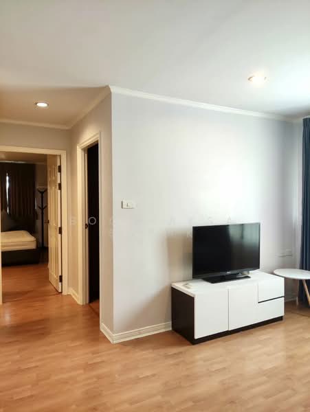 Lumpini Ville Phahol-Suthisarn, Bangkok, 23 Inthamara 2 Alley, Samsen Nai, Phaya Thai, Bangkok, 2 Bedrooms, 66 sqm, Condo For Rent, by Boonraksa Sopak, 500264062 - DDproperty.com