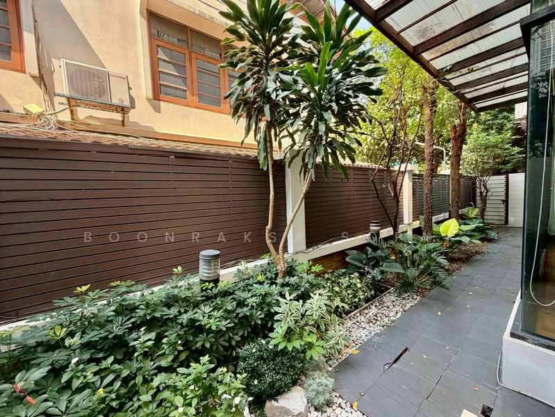 3-BR House, Bangkok, Khong Tan, Khlong Toei, Bangkok, 3 Bedrooms, 229 sqm, Single Detached House For Rent, by Boonraksa Sopak, 500264086 - DDproperty.com