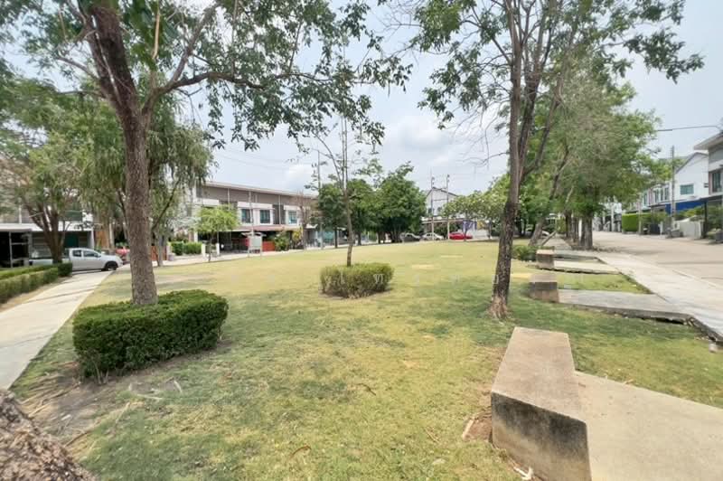 Modi Villa Ladkrabang-Suvarnabhumi : โมดิ วิลล่า ลาดกระบัง-สุวรรณภูมิ, ฉะเชิงเทรา, ถนนหลวงแพ่ง, คลองหลวงแพ่ง, เมืองฉะเชิงเทรา, ฉะเชิงเทรา, 120 ตร.ม., ทาวน์เฮ้าส์ ขาย, โดย สง่าชัย ไทรทองคำ, 500264111 - DDproperty.com