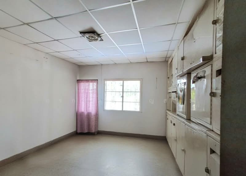 Rinthong Village : หมู่บ้านรินทร์ทอง ลำลูกกา, Pathum Thani, ลำลูกกา 13, Khu Khot, Lam Luk Ka, Pathum Thani, 2 Bedrooms, 110 sqm, Townhouse For Sale, by กรกฤตย์ บุญสระ, 500264144 - DDproperty.com