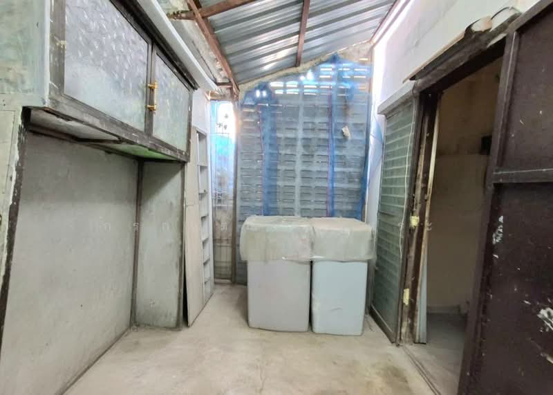 Rinthong Village : หมู่บ้านรินทร์ทอง ลำลูกกา, Pathum Thani, ลำลูกกา 13, Khu Khot, Lam Luk Ka, Pathum Thani, 2 Bedrooms, 110 sqm, Townhouse For Sale, by กรกฤตย์ บุญสระ, 500264144 - DDproperty.com