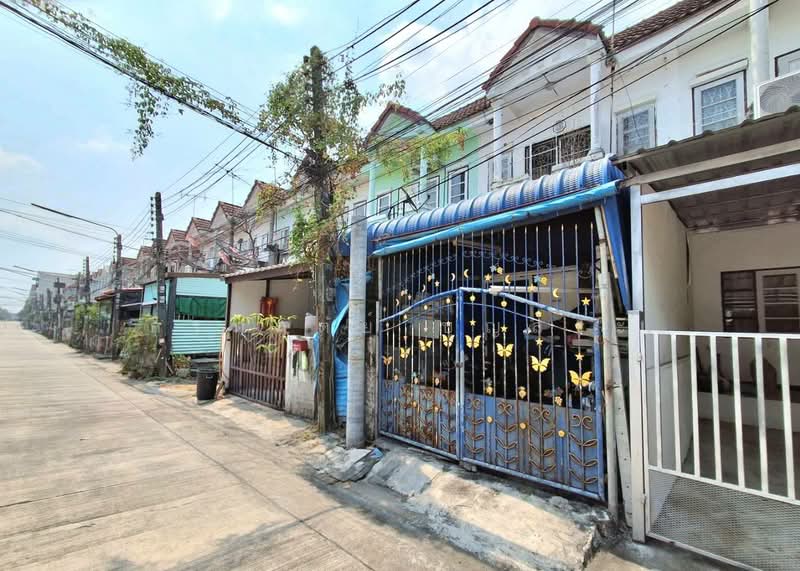 Rinthong Village : หมู่บ้านรินทร์ทอง ลำลูกกา, Pathum Thani, ลำลูกกา 13, Khu Khot, Lam Luk Ka, Pathum Thani, 2 Bedrooms, 110 sqm, Townhouse For Sale, by กรกฤตย์ บุญสระ, 500264144 - DDproperty.com