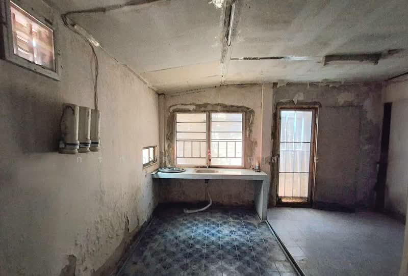 ทาวน์เฮ้าส์ 1 ชั้น ซอยเปียร์นนท์ (ซอยทหารบก 4 ) ลำลูกกา - คลอง 2, ปทุมธานี, เปียร์นนท์, คูคต, ลำลูกกา, ปทุมธานี, 60 ตร.ม., ทาวน์เฮ้าส์ ขาย, โดย กรกฤตย์ บุญสระ, 500264177 - DDproperty.com