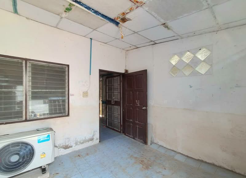 ทาวน์เฮ้าส์ 1 ชั้น ซอยเปียร์นนท์ (ซอยทหารบก 4 ) ลำลูกกา - คลอง 2, Pathum Thani, เปียร์นนท์, Khu Khot, Lam Luk Ka, Pathum Thani, 1 Bedroom, 60 sqm, Townhouse For Sale, by กรกฤตย์ บุญสระ, 500264177 - DDproperty.com