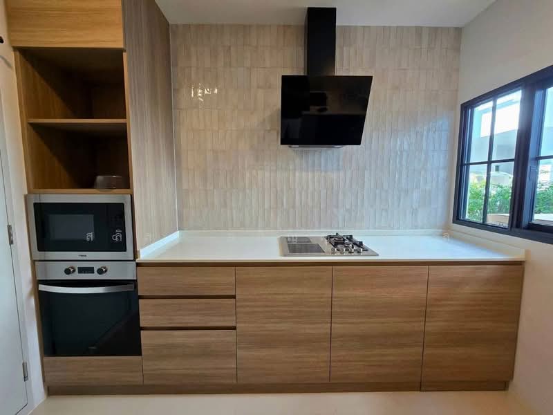 Centro Bangna, Samut Prakan, 111 Soi 3, Bang Kaeo, Bang Plee, Samut Prakan, 5 Bedrooms, 280 sqm, Single Detached House For Rent, by สลิลา อภิญญาณกุล, 500264183 - DDproperty.com