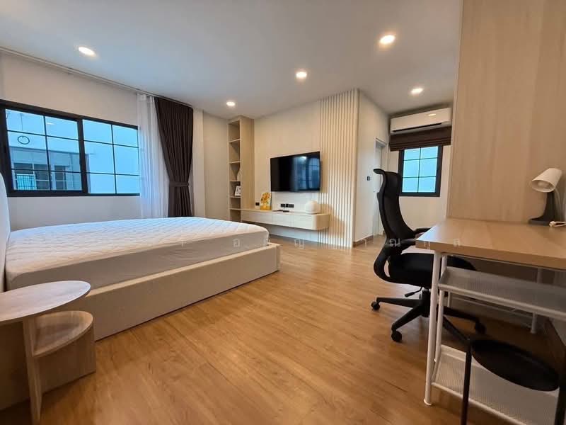 Centro Bangna, Samut Prakan, 111 Soi 3, Bang Kaeo, Bang Plee, Samut Prakan, 5 Bedrooms, 280 sqm, Single Detached House For Rent, by สลิลา อภิญญาณกุล, 500264183 - DDproperty.com