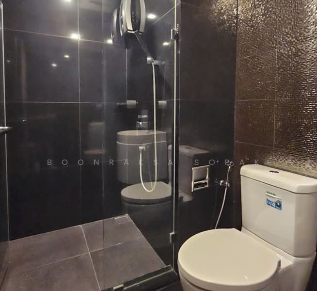 Rhythm Sukhumvit 36-38, Bangkok, 55 Soi Sukhumvit 36, Sukhumvit Road, Phra Kanong, Khlong Toei, Bangkok, 1 Bedroom, 35 sqm, Condo For Rent, by Boonraksa Sopak, 500264185 - DDproperty.com