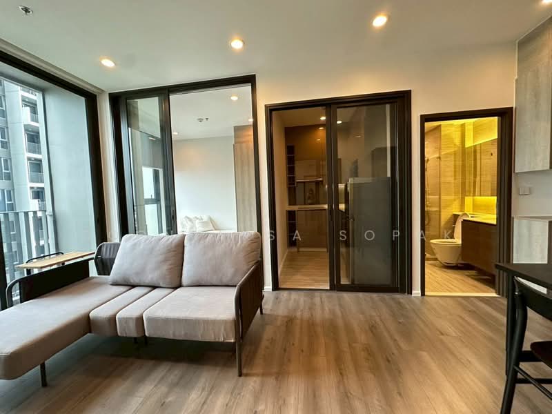 Whizdom Essence, Bangkok, 5 Piyabutr 1 Alley, Bang Chak, Phra Khanong, Bangkok, 2 Bedrooms, 51 sqm, Condo For Rent, by Boonraksa Sopak, 500264196 - DDproperty.com