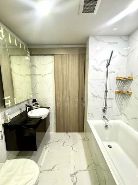 Cloud Thonglor-Phetchaburi, Bangkok, 1986 New Petchaburi Road, Bang Kapi, Huai Khwang, Bangkok, 1 Bedroom, 32 sqm, Condo For Rent, by Boonraksa Sopak, 500264198 - DDproperty.com