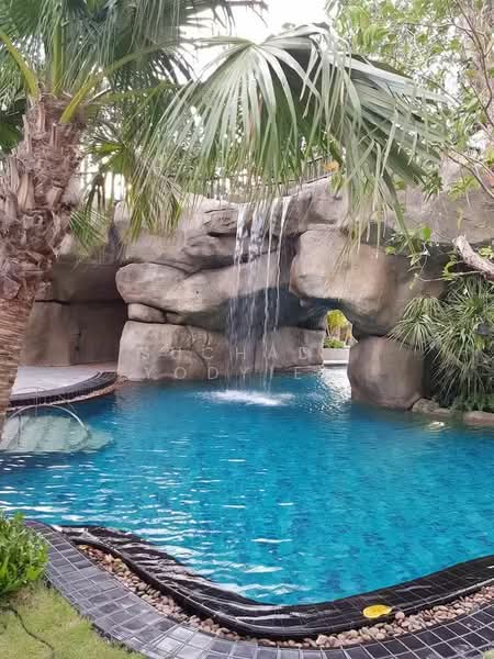 The Riviera Wongamat, Chon Buri (Pattaya), Na Kluea 16 Alley, Na Kloe, Bang Lamung (Pattaya), Chon Buri (Pattaya), Studio, 30 sqm, Condo For Sale, by Suchada Yodyiem, 500264204 - DDproperty.com