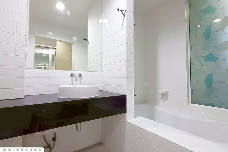 IDEO Sathorn-Taksin, Bangkok, 138 KrungThonburi Road, Khlong Ton Sai, Khlong San, Bangkok, 1 Bedroom, 36 sqm, Condo For Sale, by Benchawarin Pakkawetppisit, 500264205 - DDproperty.com