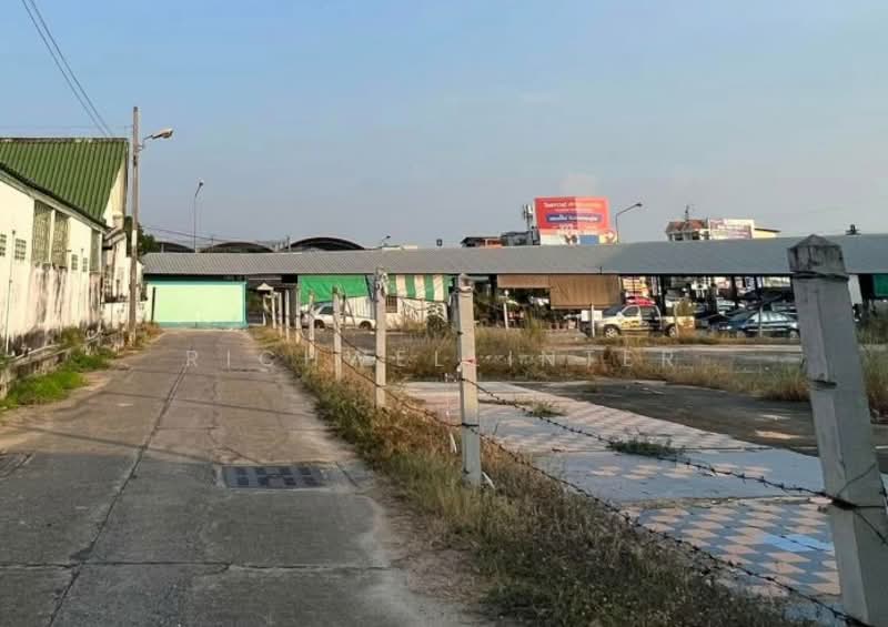 ขายที่ดินหนองปรือ พัทยากลาง 1 ไร่ ถมแล้วติดถนนเลียบรถไฟและถ.สุขุมวิท63 ใกล้เซ็นทรัลพัทยา3กม., ชลบุรี, บางละมุง, ชลบุรี, 2,956 ตร.ม., ที่ดิน ขาย, โดย richwellinter, 500264214 - DDproperty.com