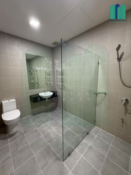 Baan Klangmuang Grand De Paris Ratchada, Bangkok, Pradit Manutham Road, Wang Thonglang, Wang Thonglang, Bangkok, 3 Bedrooms, 240 sqm, Townhouse For Rent, by Sunitra Sachdev, 500264222 - DDproperty.com