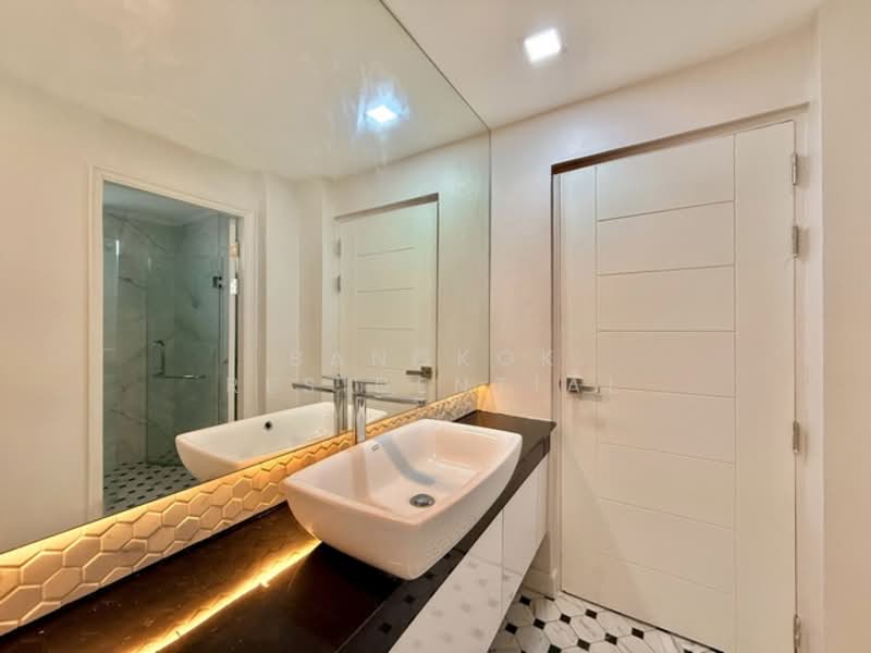 The Prestige 49 Condominium, Bangkok, Sukhumvit, Khlong Tan Nua, Watthana, Bangkok, 3 Bedrooms, 186 sqm, Townhouse For Rent, by Bangkok Residential, 500264236 - DDproperty.com